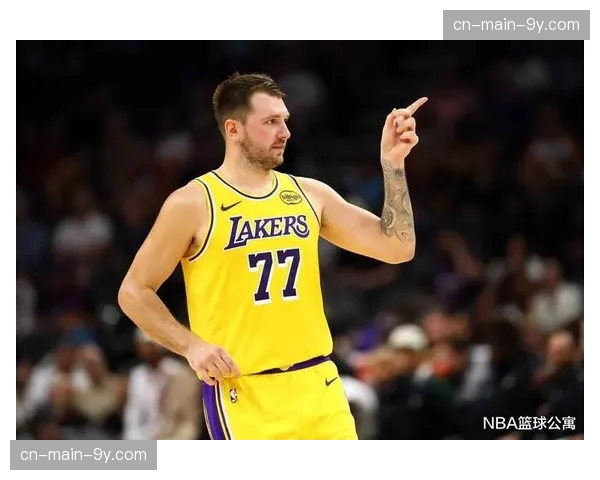 纪录之夜：东契奇成为NBA历史上最快达成11000分+3000篮板+3000助攻的球员